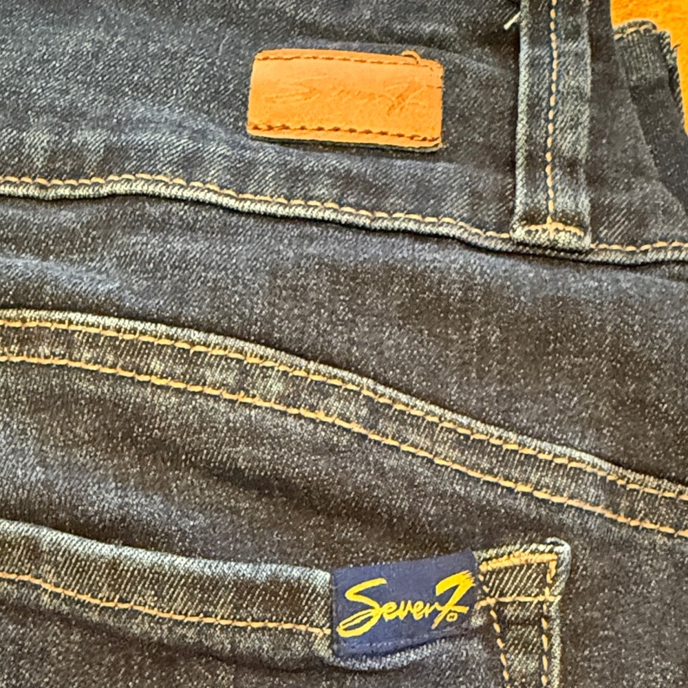 Seven7 Woman’s Blac Jeans